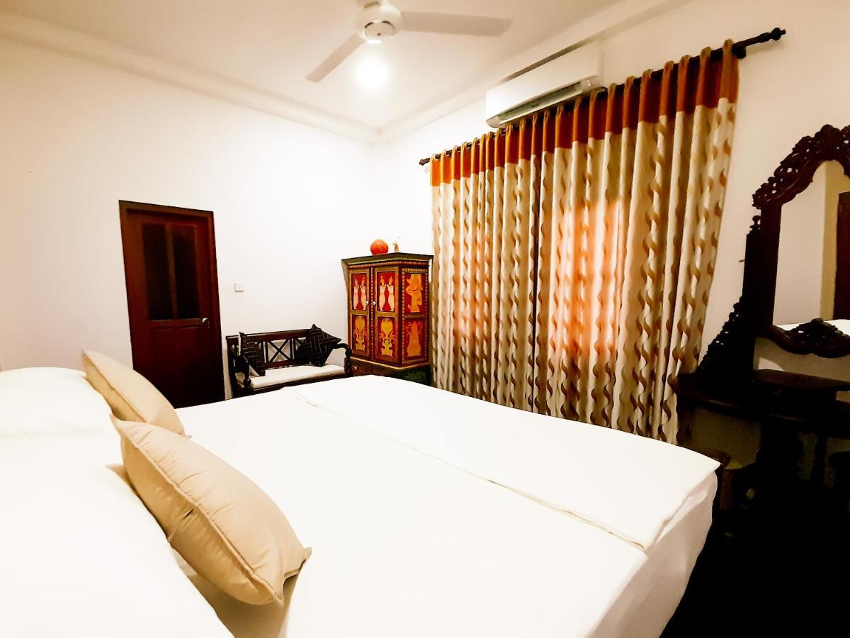 Halcyon Rest Villa Hikkaduwa Buitenkant foto