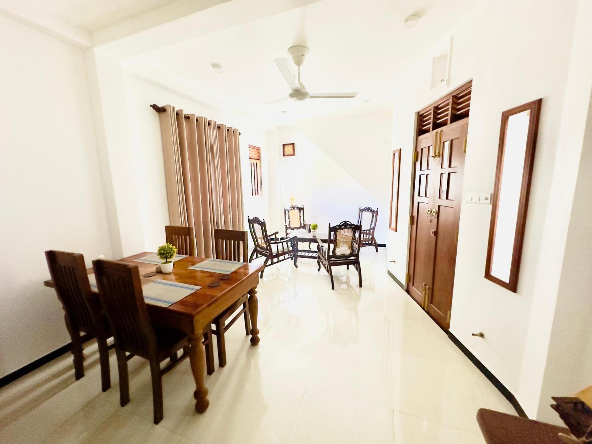 Halcyon Rest Villa Hikkaduwa Buitenkant foto