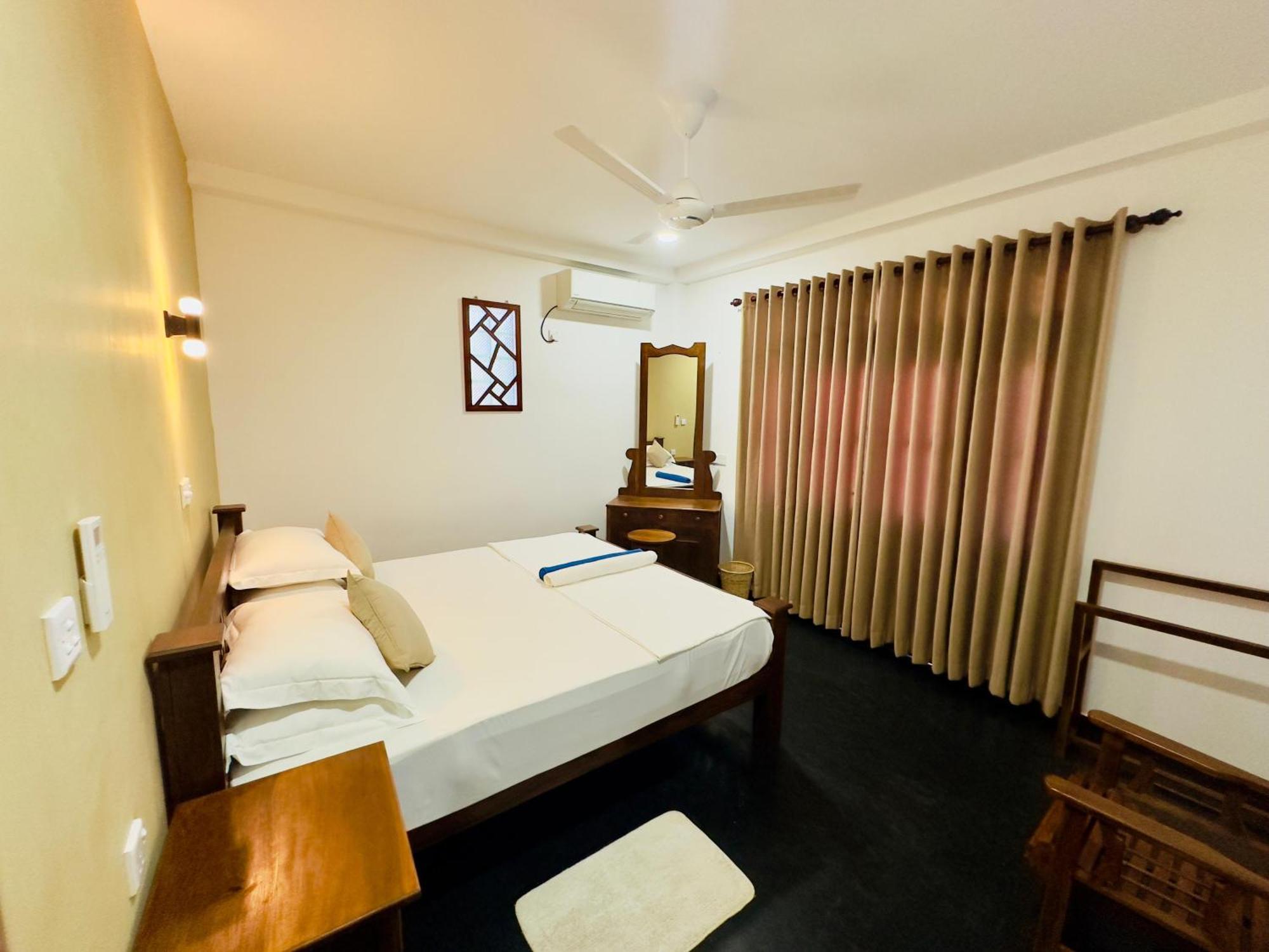Halcyon Rest Villa Hikkaduwa Buitenkant foto