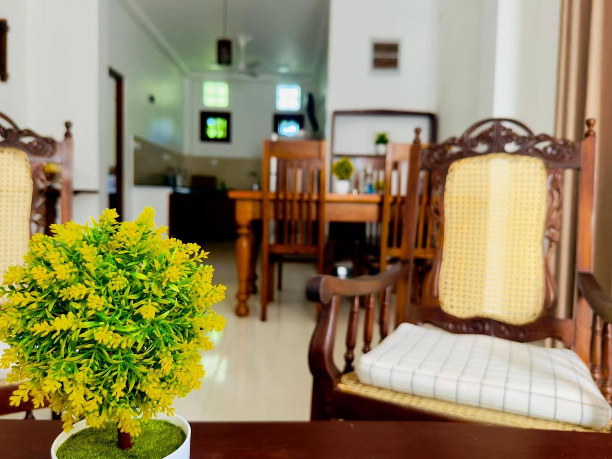 Halcyon Rest Villa Hikkaduwa Buitenkant foto