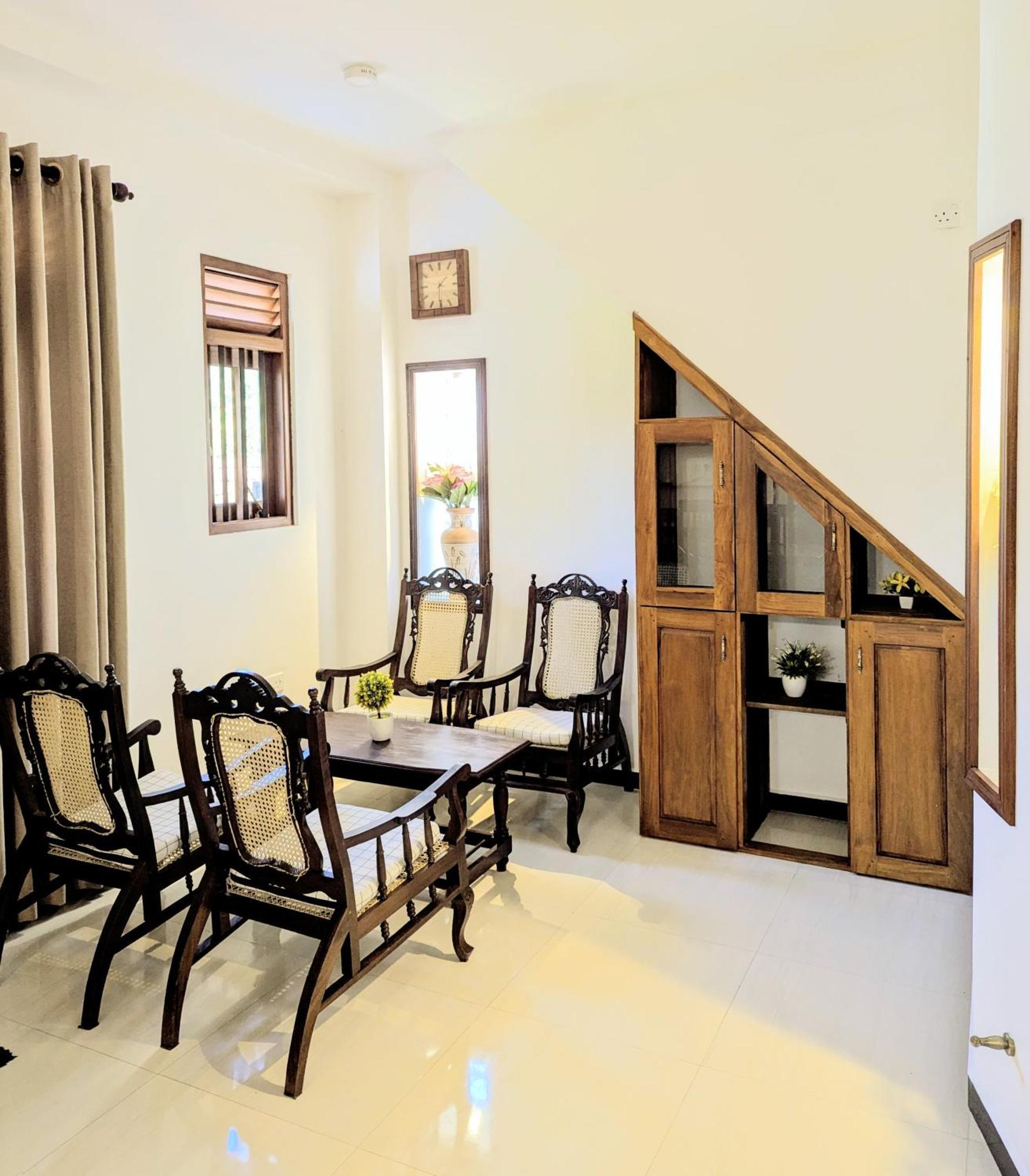 Halcyon Rest Villa Hikkaduwa Buitenkant foto