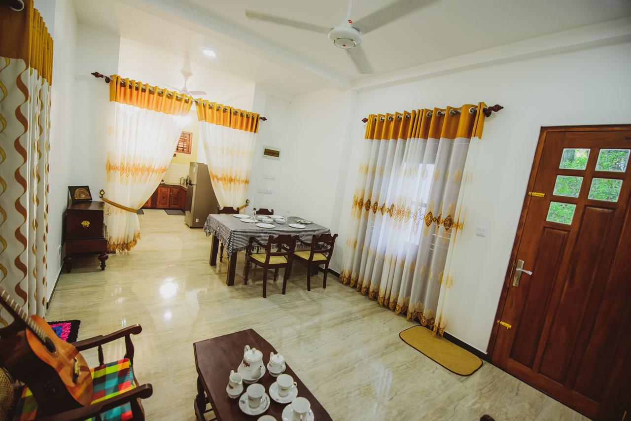 Halcyon Rest Villa Hikkaduwa Buitenkant foto