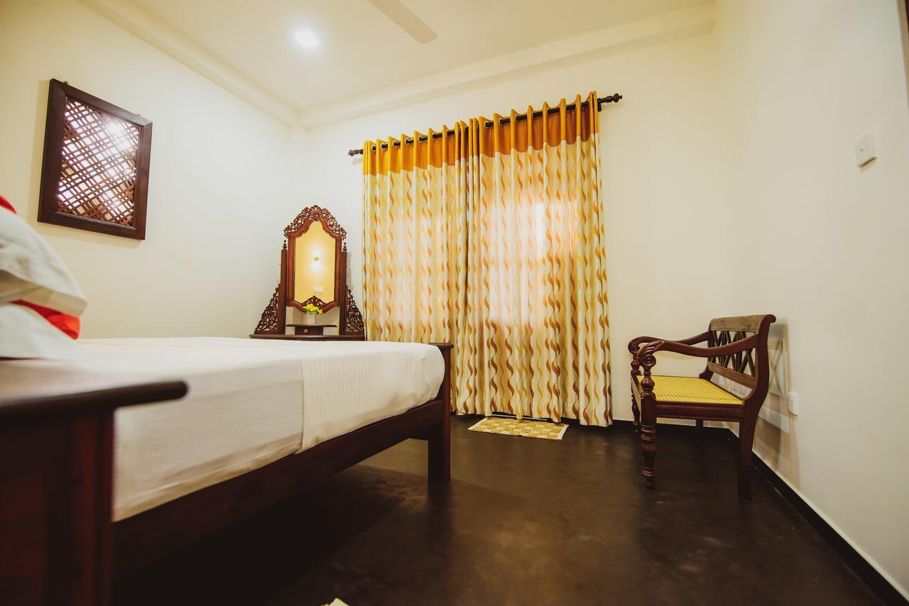 Halcyon Rest Villa Hikkaduwa Buitenkant foto