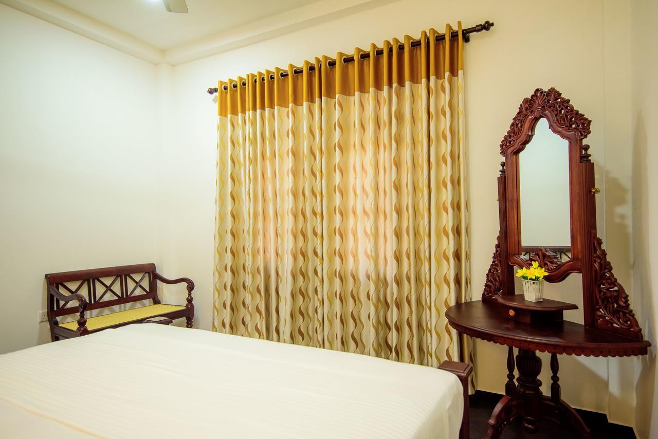 Halcyon Rest Villa Hikkaduwa Buitenkant foto