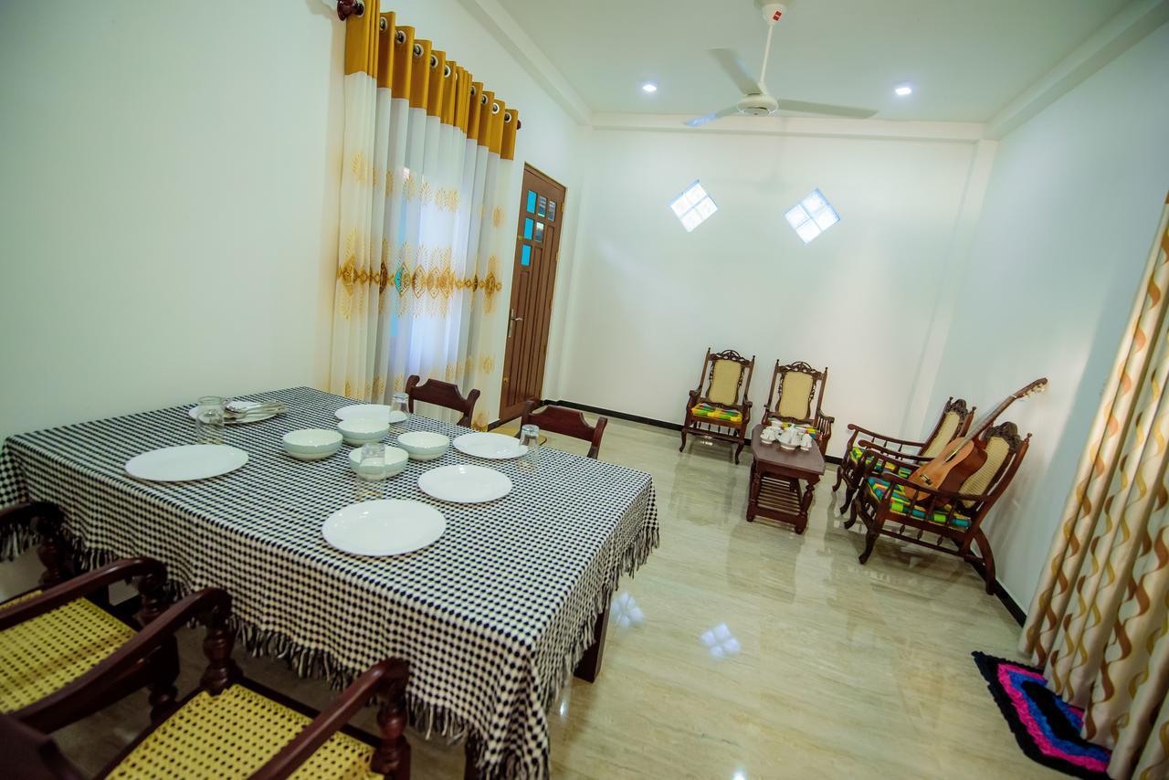Halcyon Rest Villa Hikkaduwa Buitenkant foto